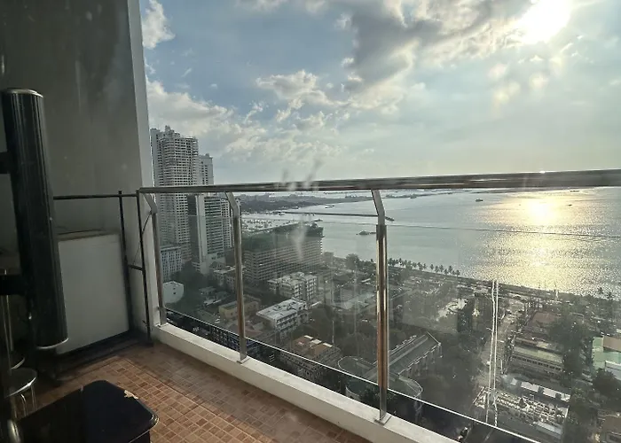 Malate Bayview Mansion View 3* Manila