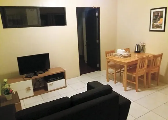 Malate Bayview Mansion View Aparthotel